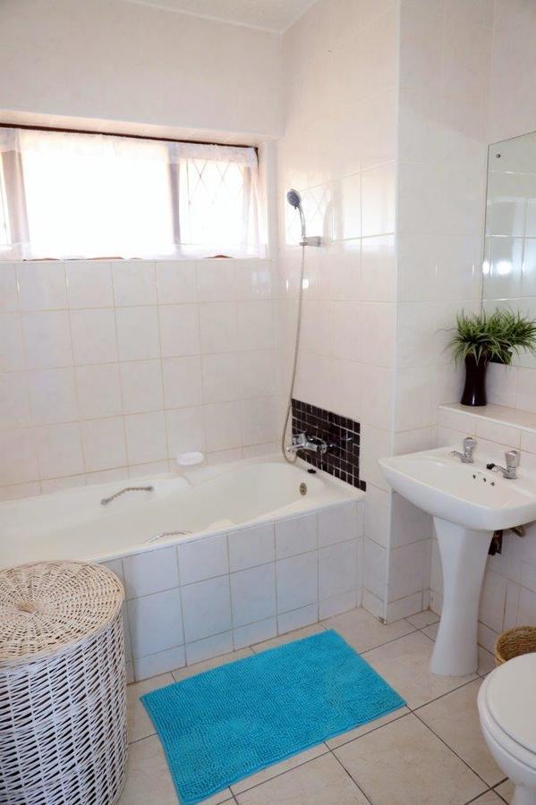 Sea Wave Holidays - Stella Maris Amanzimtoti Ngoại thất bức ảnh